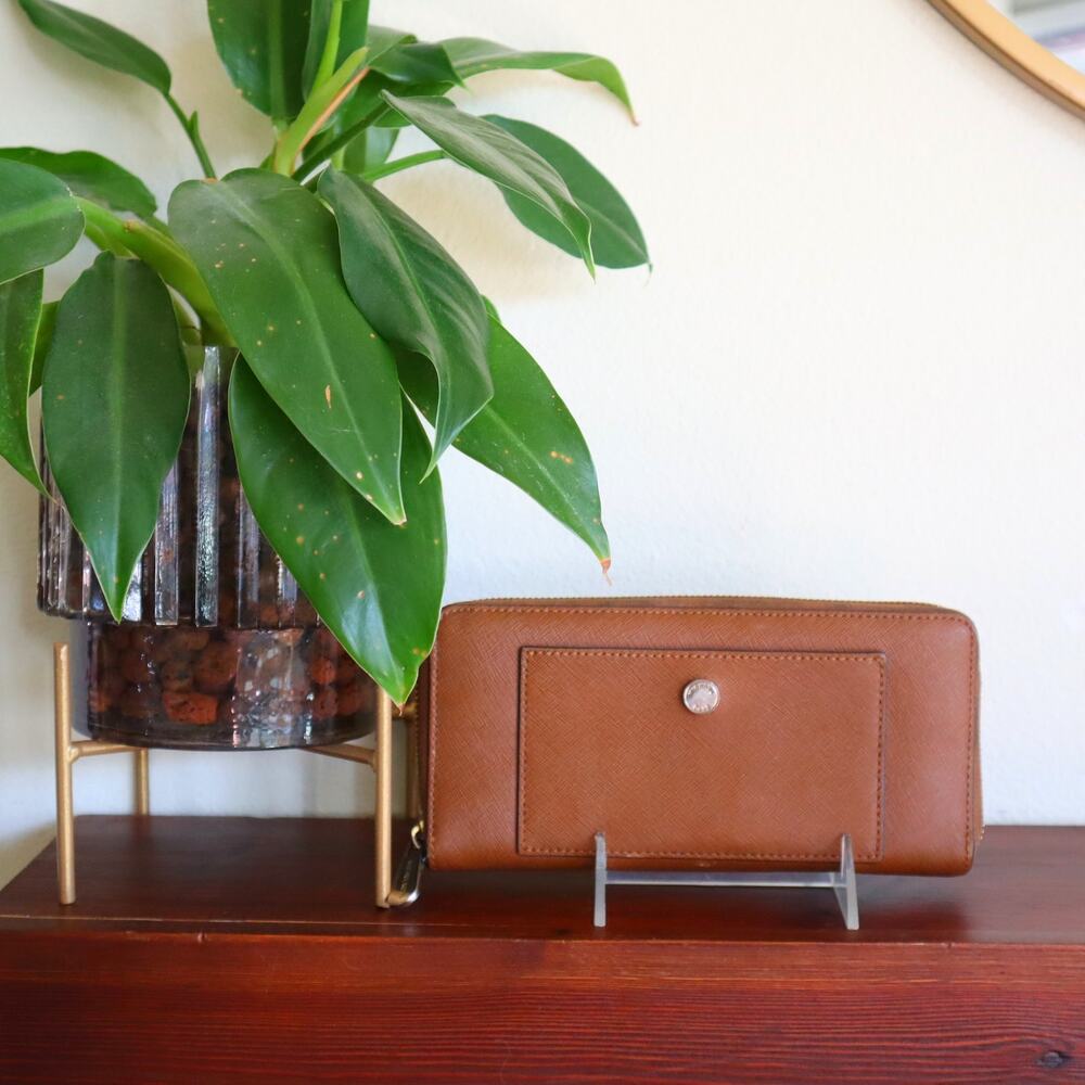 Women's Michael Kors Tan Greenwich Travel Continental Wallet - 35T7GGRE3L